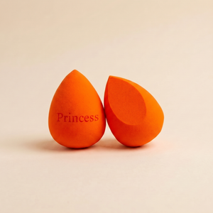 Oranžový beauty blender se zkosením nahoře s gravírovaným nápisem Princess