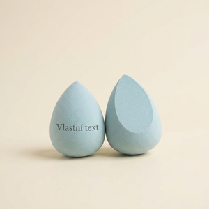 Tyrkysový beauty blender s vlastním gravírováním na míru a zkosením nahoře
